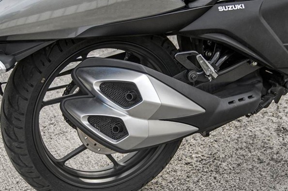 suzuki intruder 125 exhaust